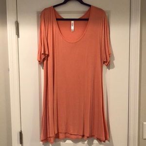 LuLaRoe Perfect T